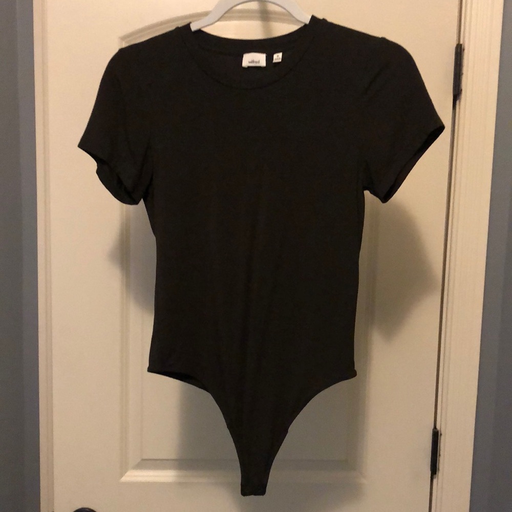 Short Sleeve Wilfred Bodysuit from Aritzia